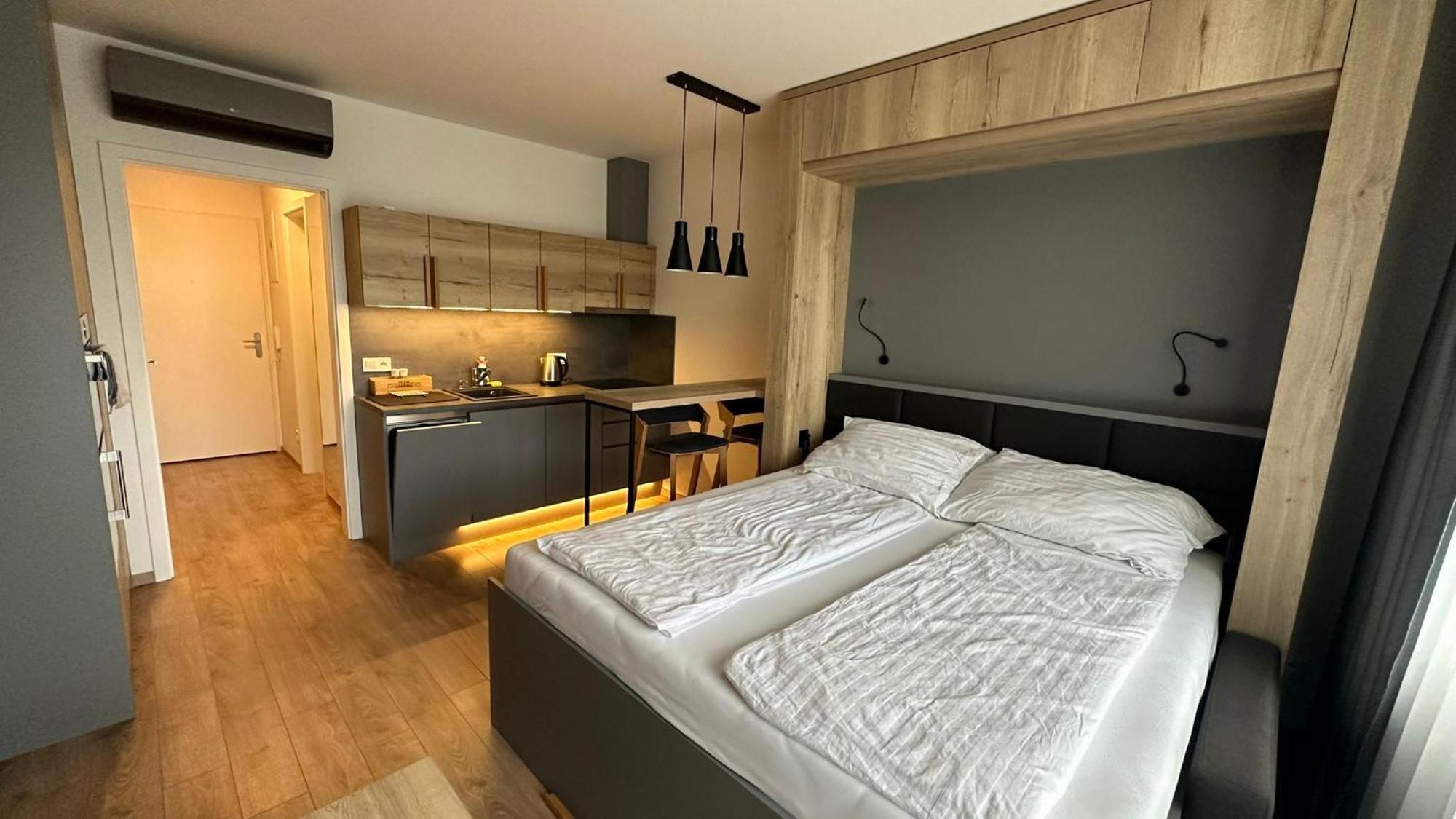 Ah Radnica V Apartment โกชิเซ ภายนอก รูปภาพ